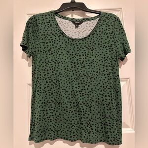 Simply Vera Vera Wang Green and Black Patterned Tee